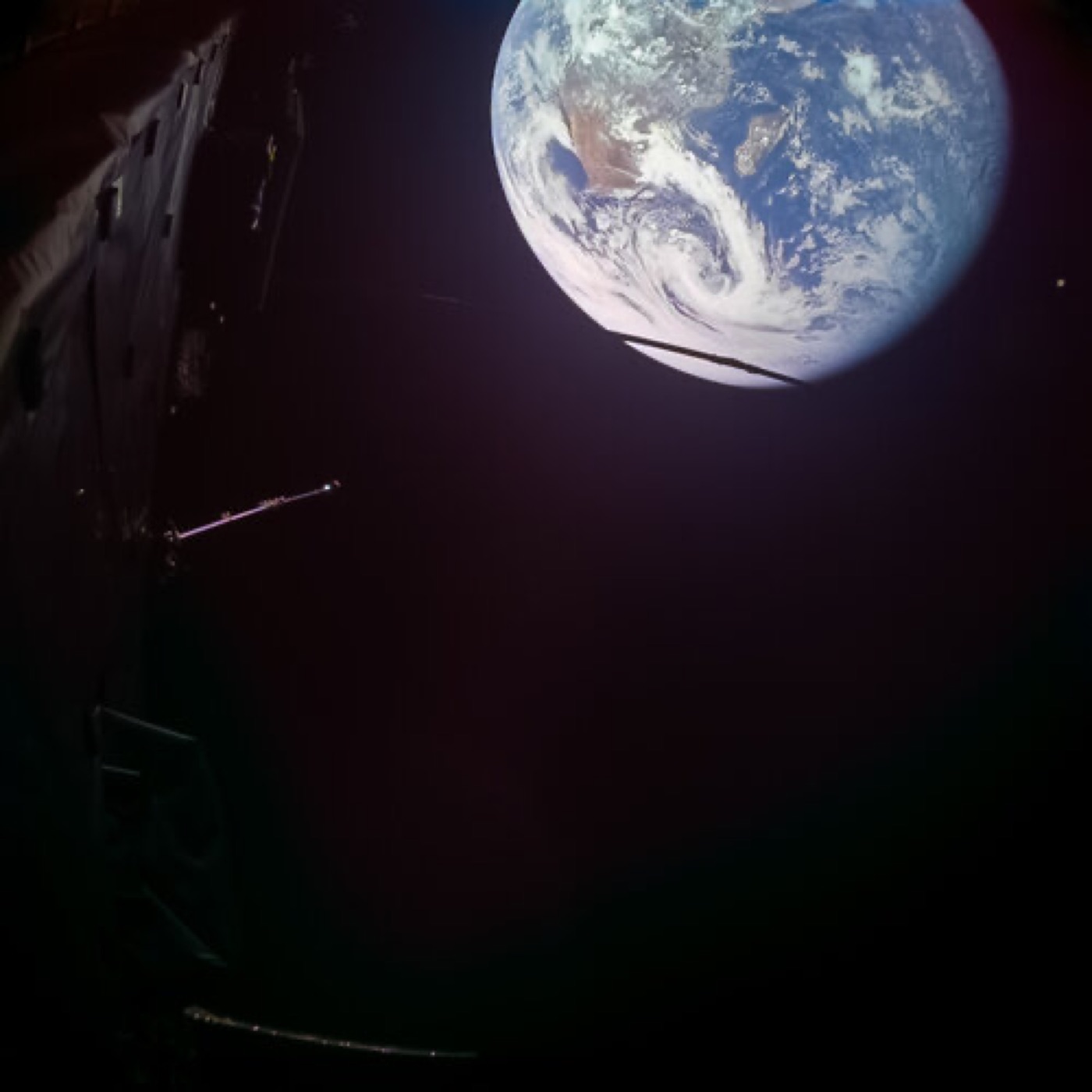 Source picture for: Successful Earth flyby improves Juice’s course to Jupiter
